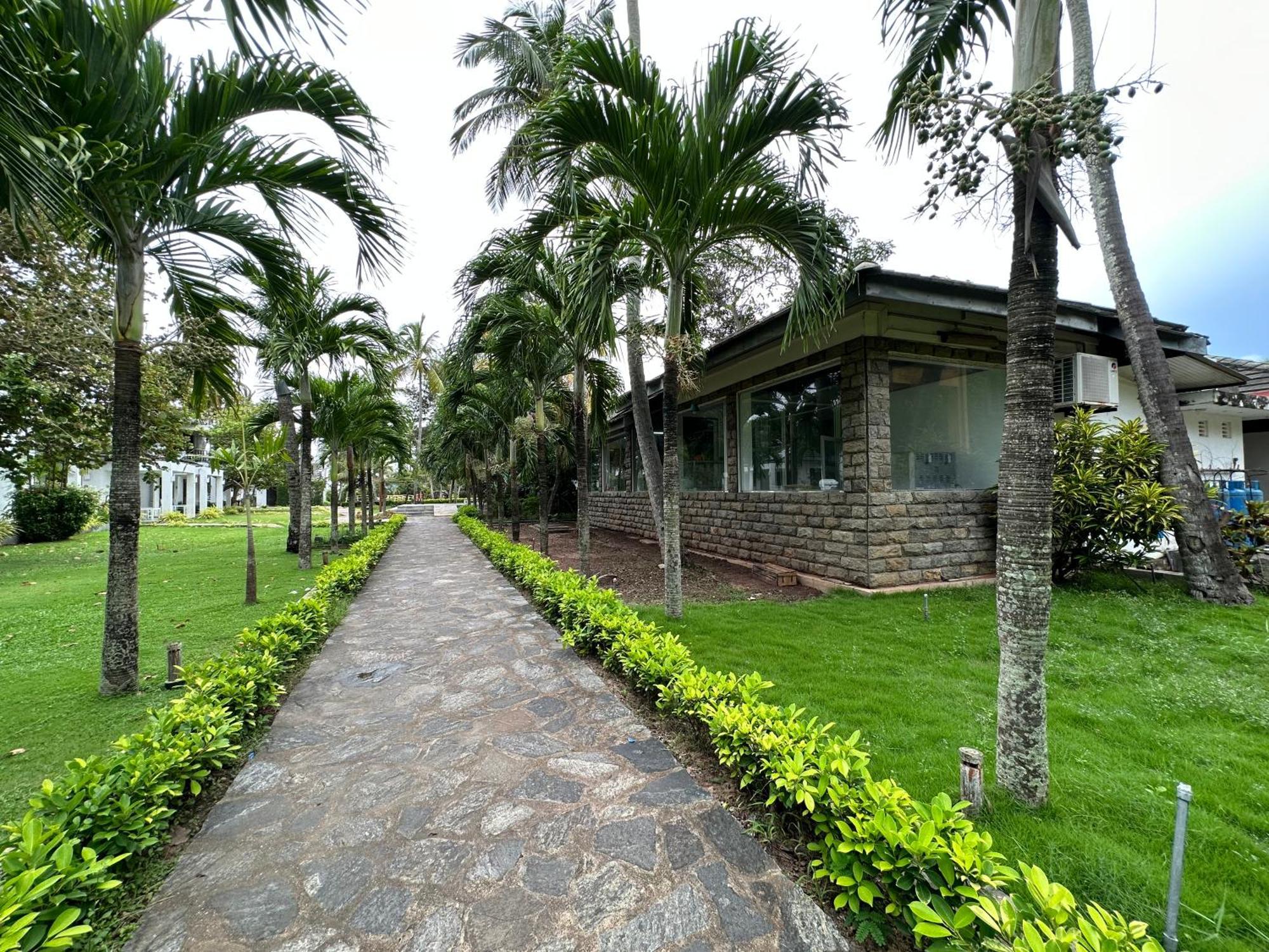 Resort Amaluna 3*