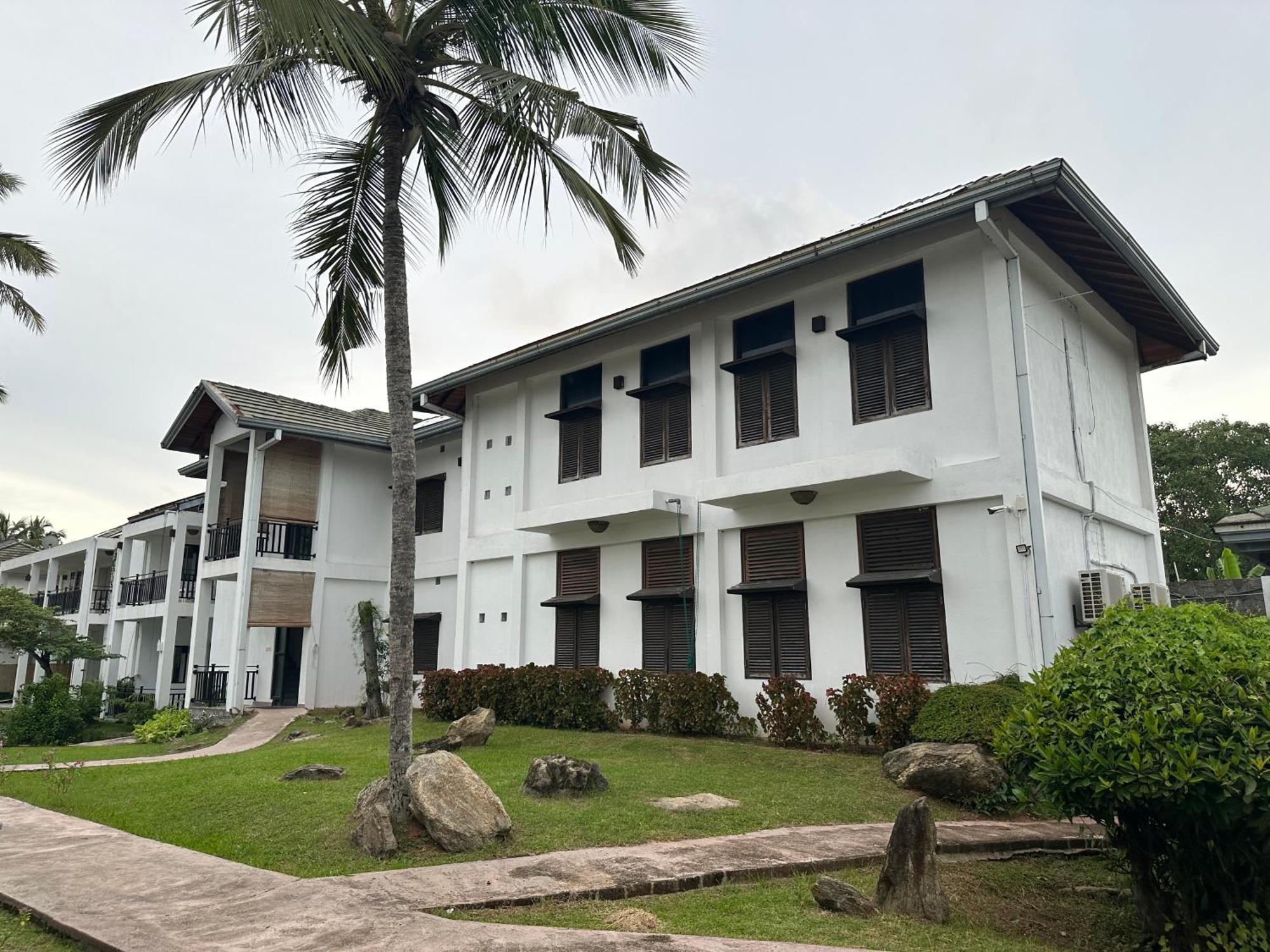 Amaluna Resort 3*